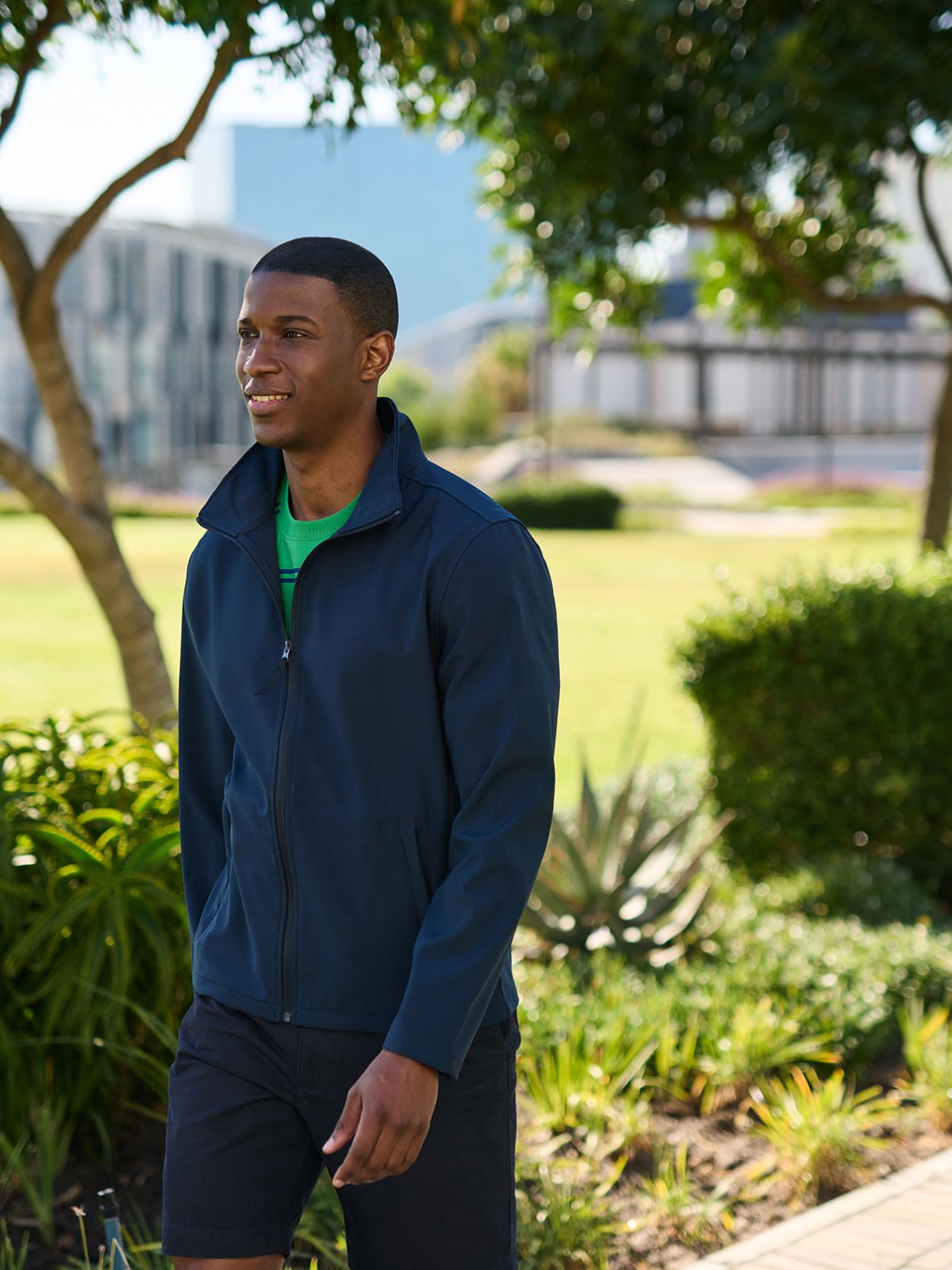 RG165 TRA680 Classic Softshell Jacket image 2