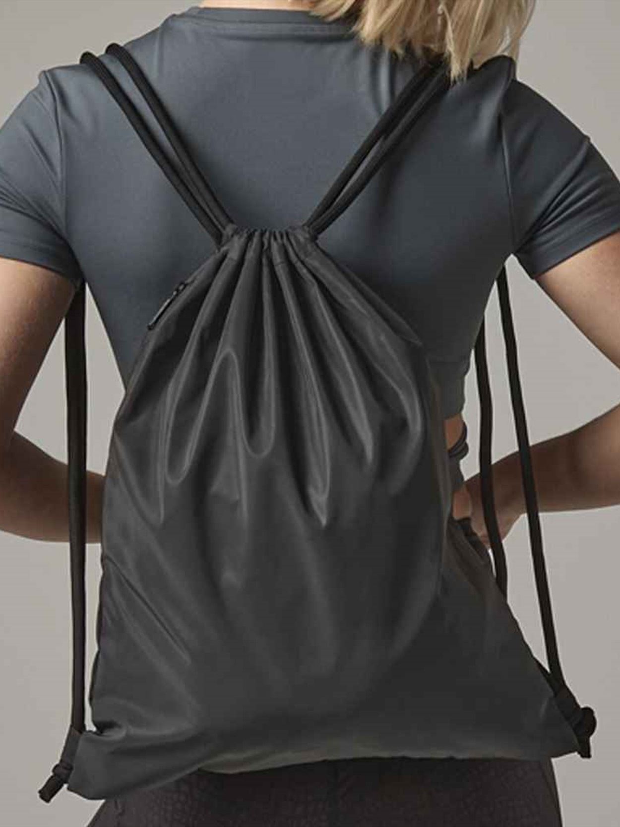 BG137 BagBase Reflective Gymsac image 1