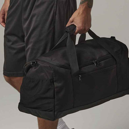 BG561 BagBase Medium Training Holdall image 1