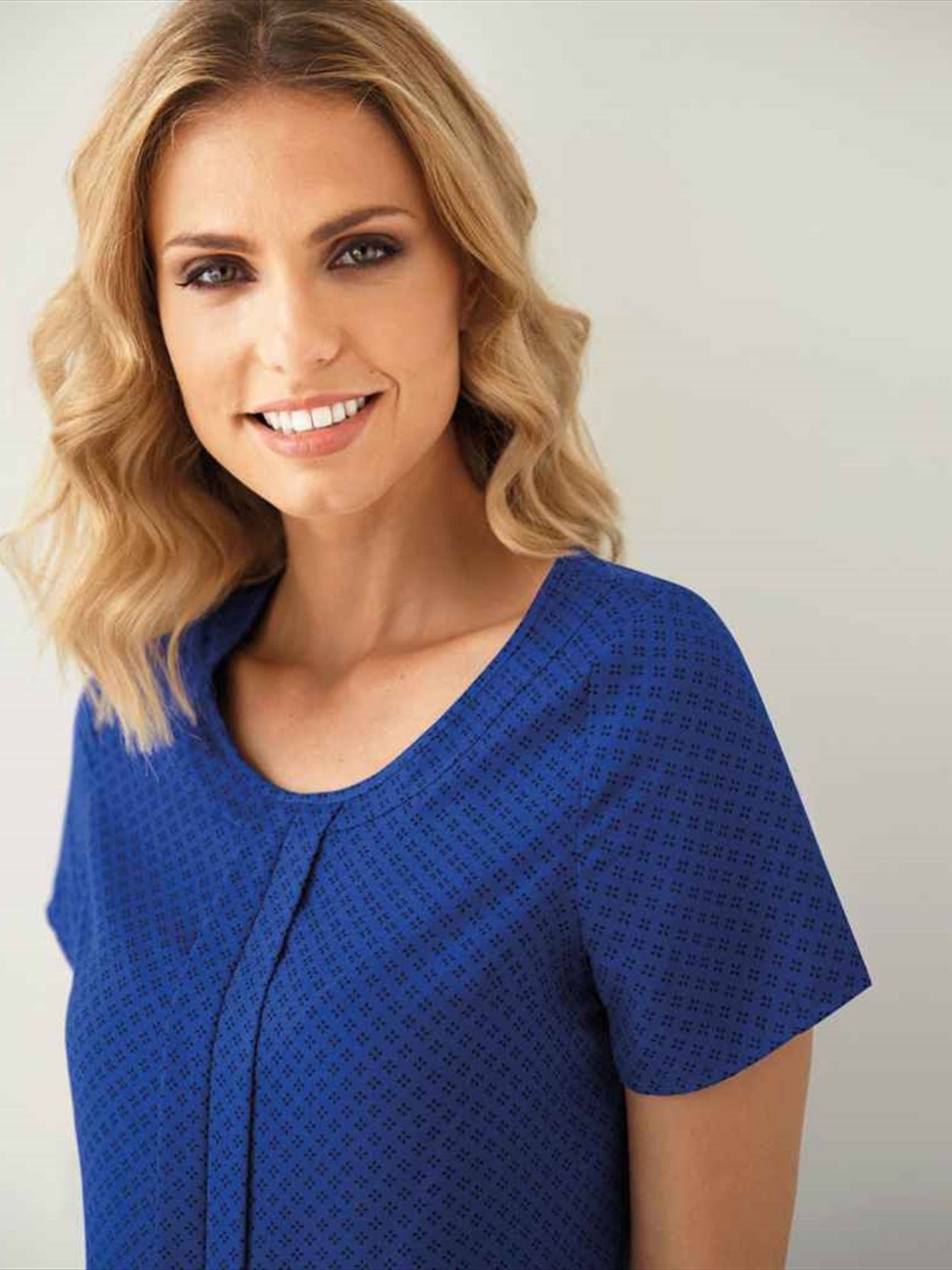 BK142 2280 Brook Taverner Ladies Verona Short Sleeve Shirt image 1