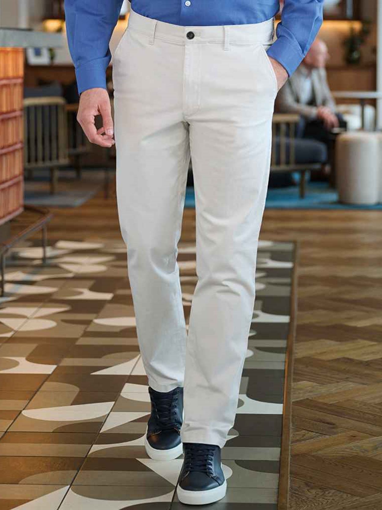 BK511 8058 Brook Taverner Leo Slim Fit Chino Trousers image 1