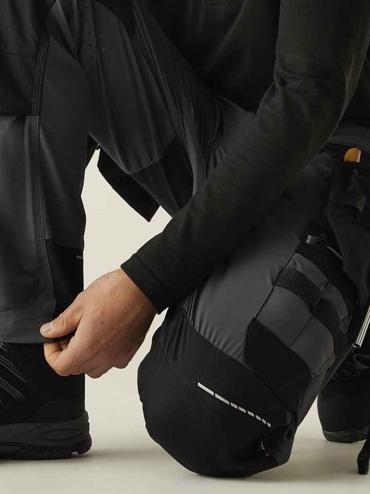 RG677 TRJ447 RG632 Regatta 4TEX Stretch Holster Trousers image 1
