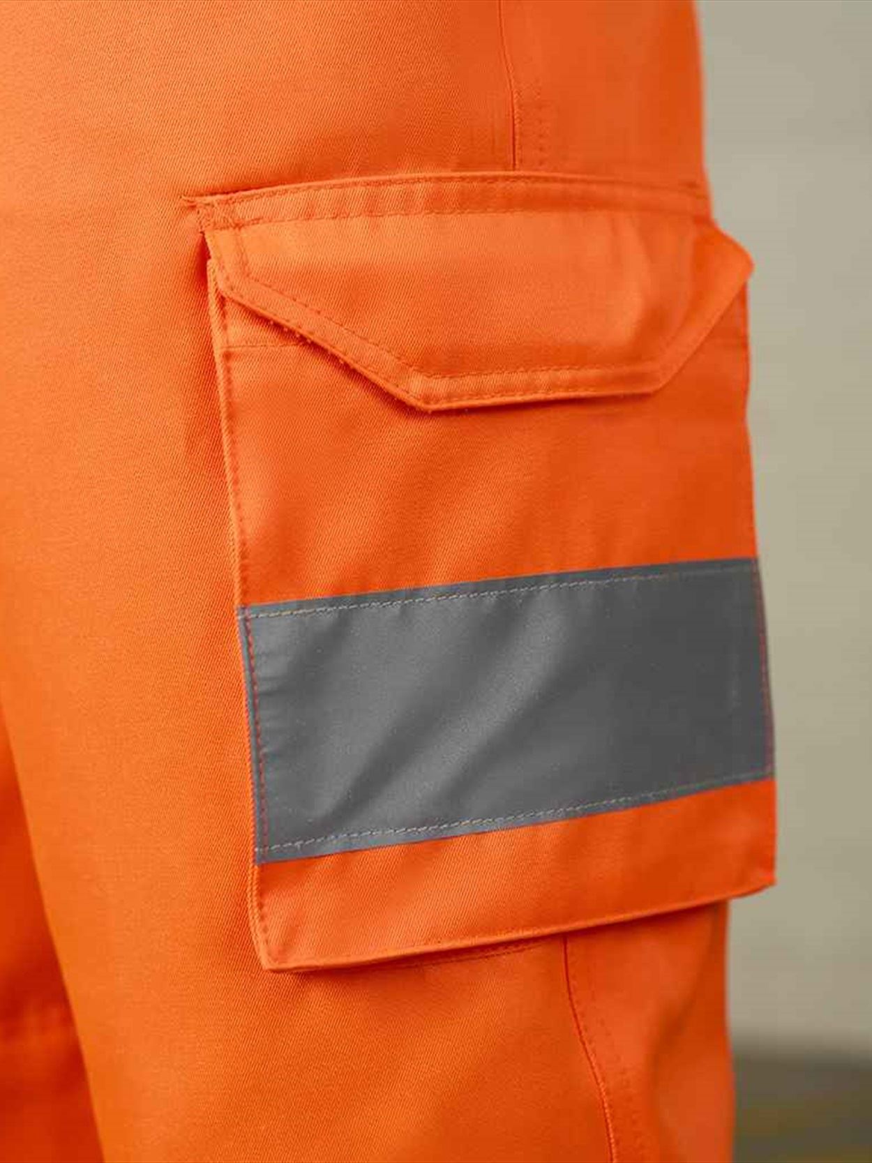 RX760 Pro RTX High Visibility Cargo Trousers image 1