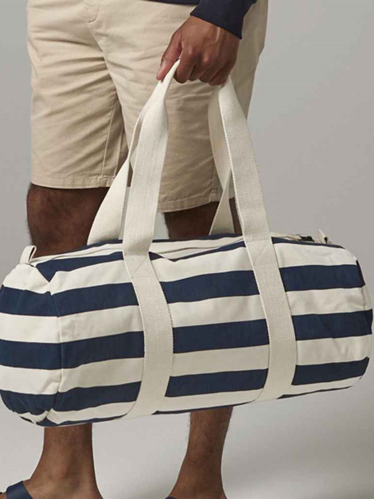 W688 Westford Mill Nautical Barrel Bag image 1