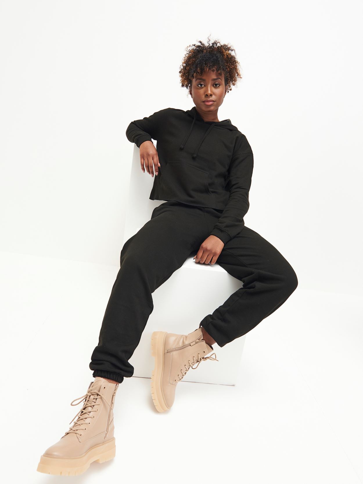 JH072 College Cuffed Jogpants image 6