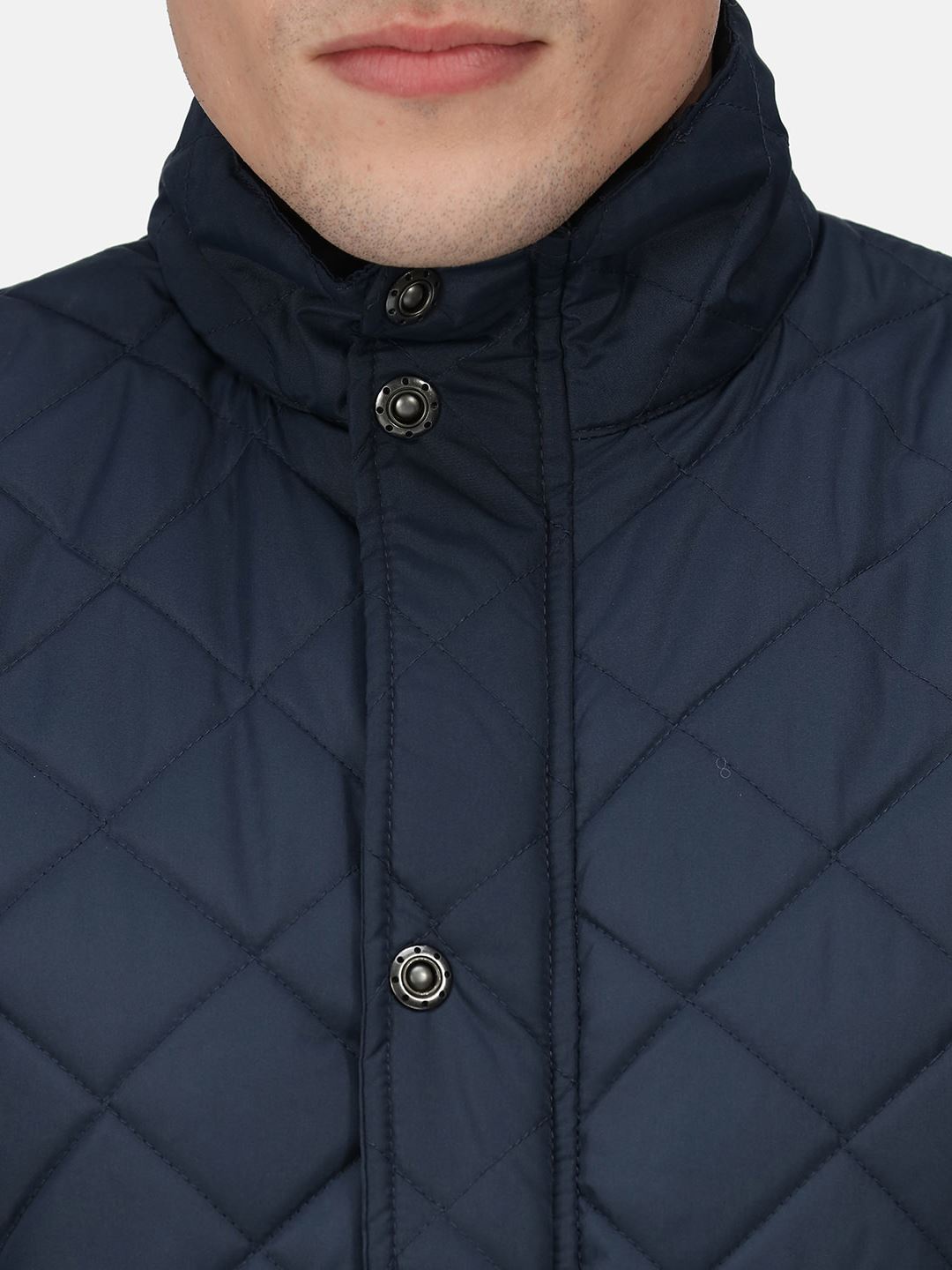 TRA810 Regatta Tyler Diamond Quilted Bodywarmer image 6