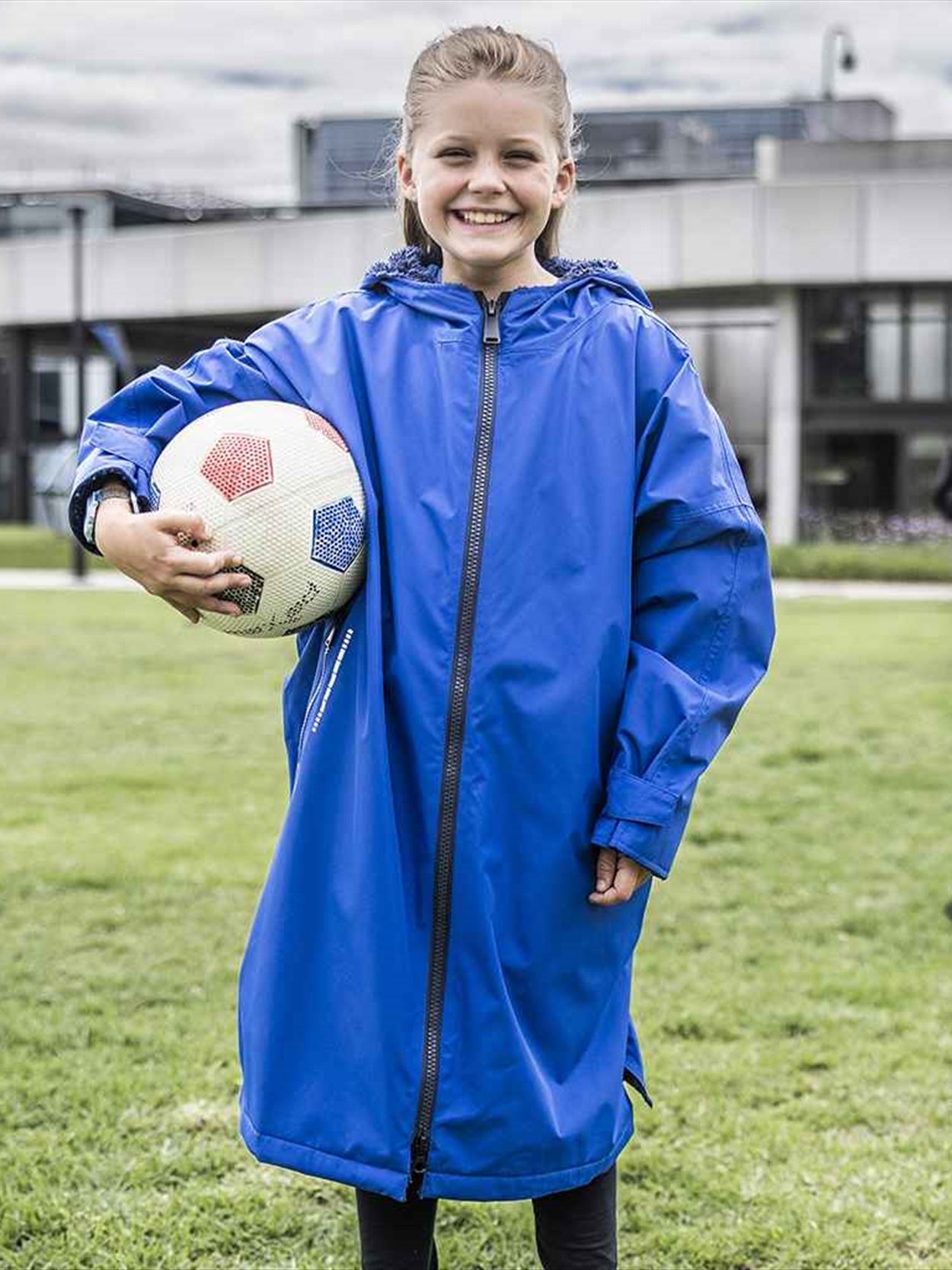 RG326 TRW610 Regatta Kids Pro Changing Robe image 1