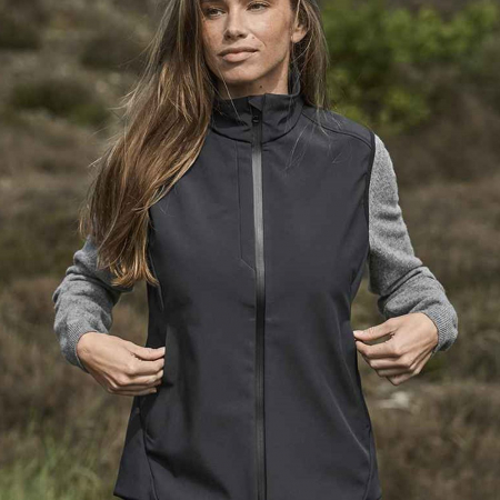 T9523 9523 Tee Jays Ladies Performance Soft Shell Bodywarmer image 1